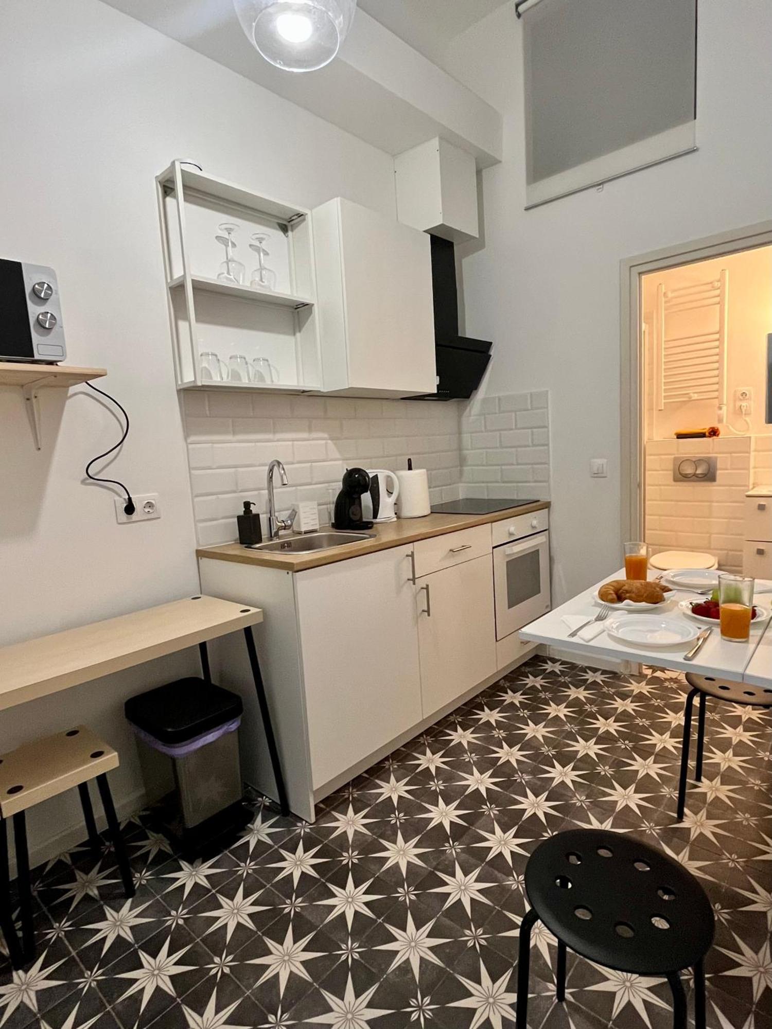 West Station Gallery - Free Parking, Cozy Home, Perfect For Families * Будапешт