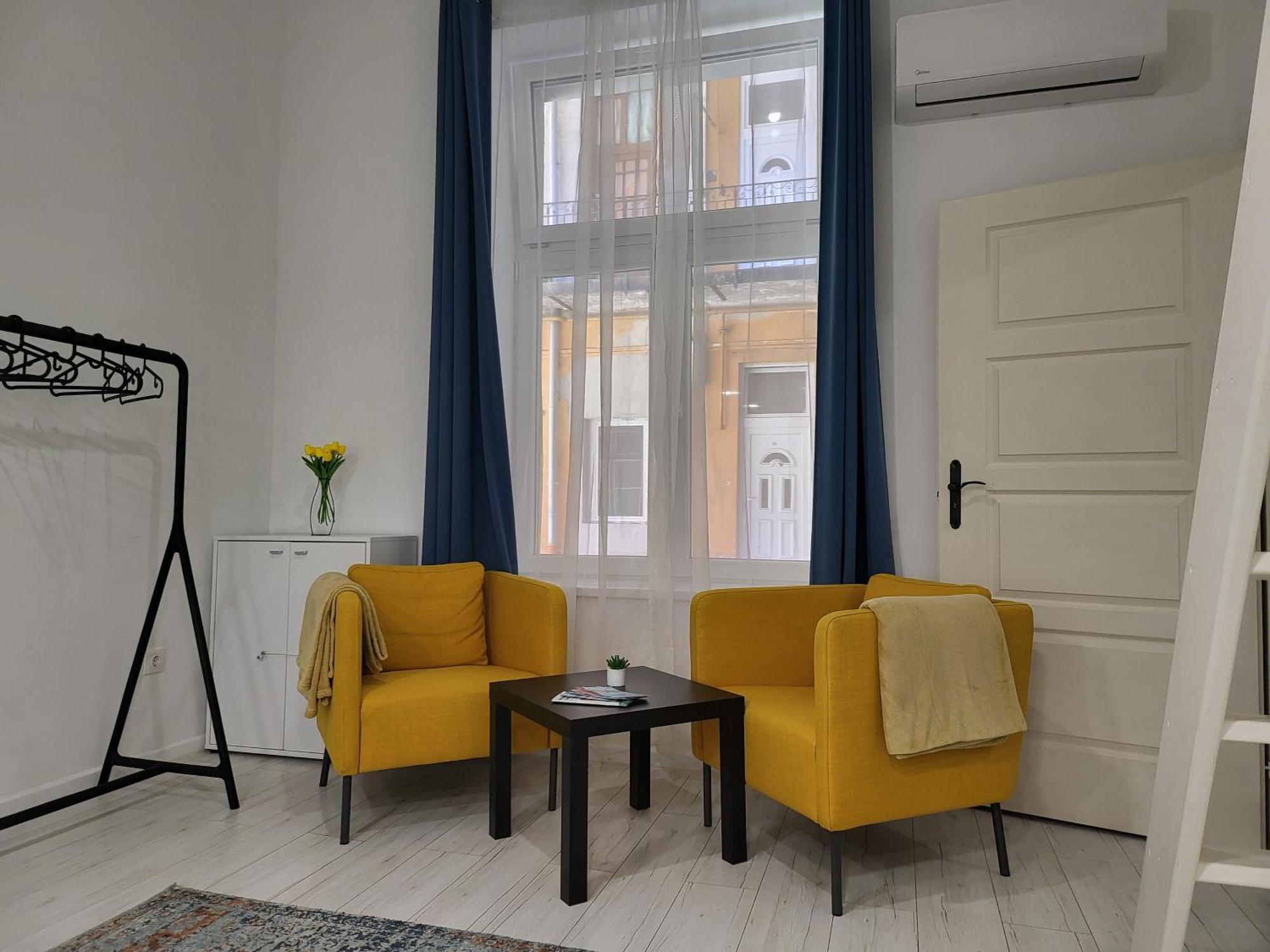 Апартаменты West Station Gallery - Free Parking, Cozy Home, Perfect For Families Будапешт