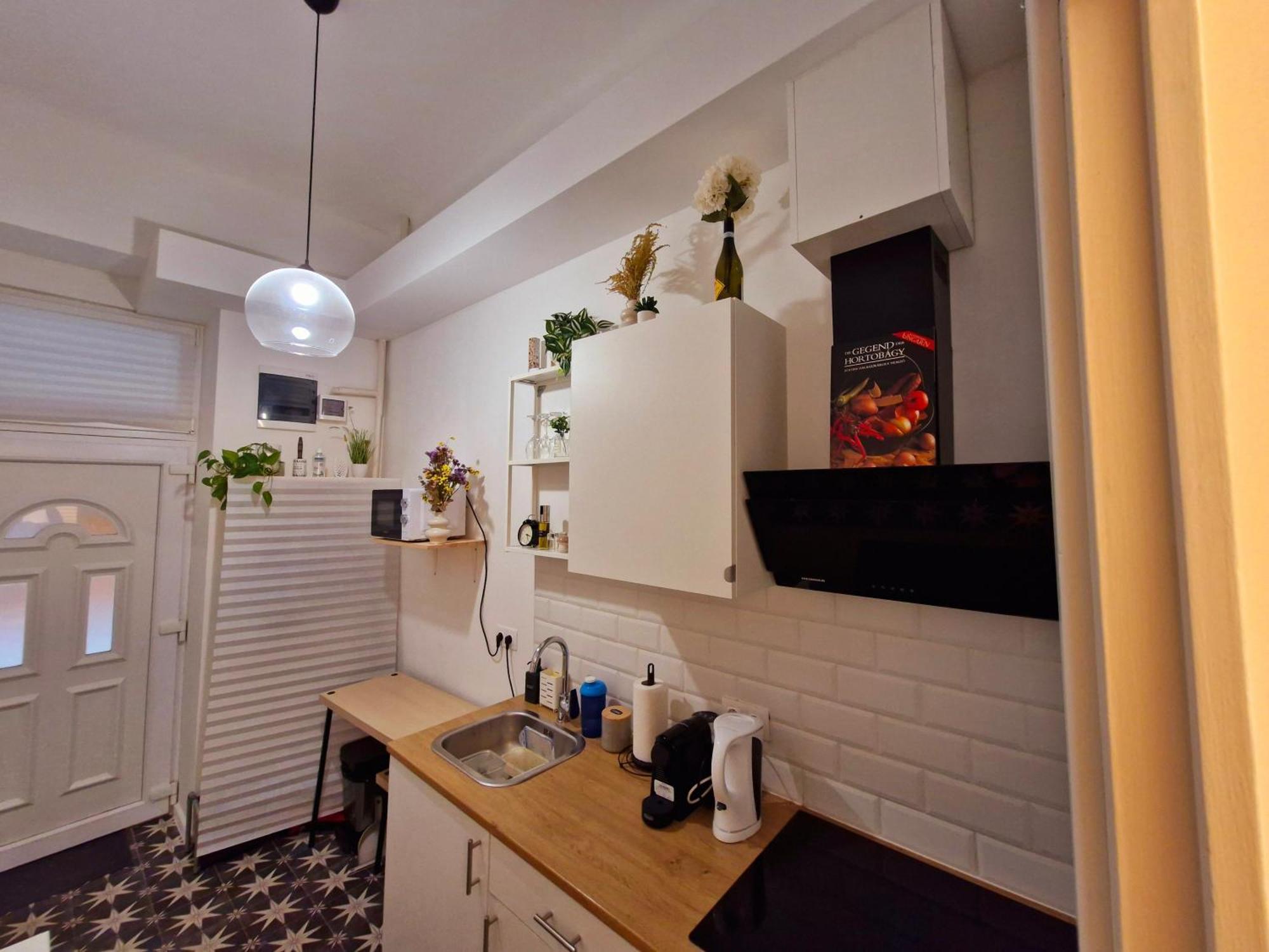 West Station Gallery - Free Parking, Cozy Home, Perfect For Families * Будапешт